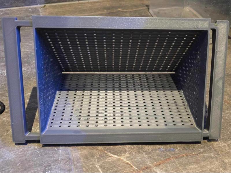 Breeding box Livebearing fish