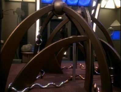 Odos Arch Sculpture- Star Trek DS9