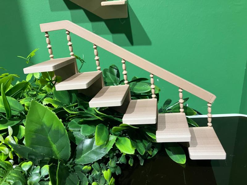 Reverse Trinket Staircase Shelf (go up AND down!)