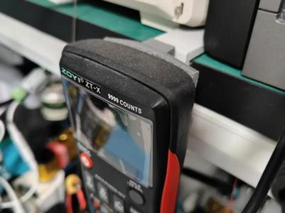 Universal Multimeter Holder