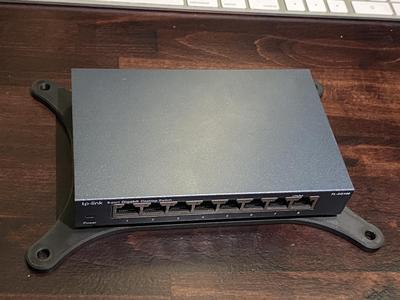 TP-Link TL-SG108 Network Switch mount