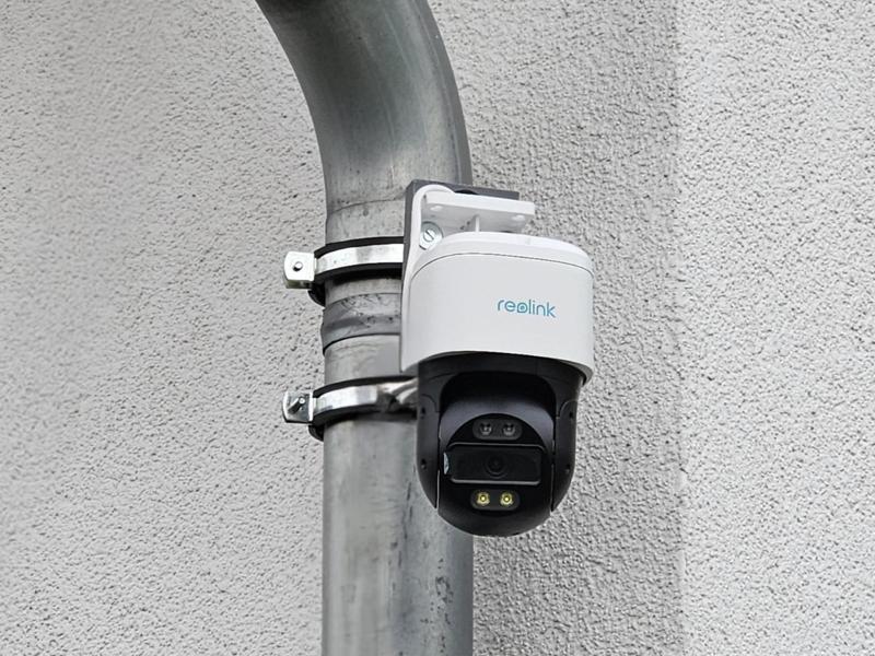 Reolink Gutter Mount