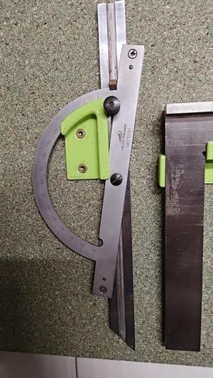 Winkelmesser Halter