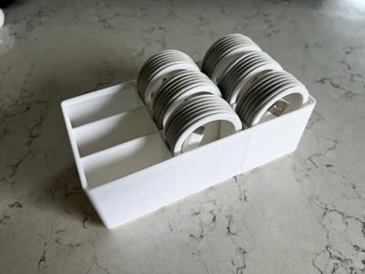 'Customizable cable organizer' organiser