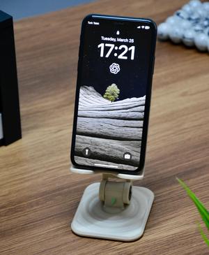 Phone Stand | Vantage Collection