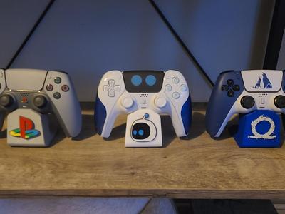Dualsense Stand w/ Logo! PS1, Astrobot, God of War