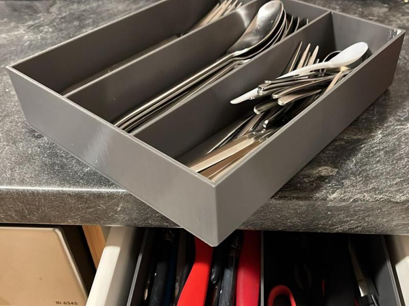 Cutlery tray for 20cm drawer