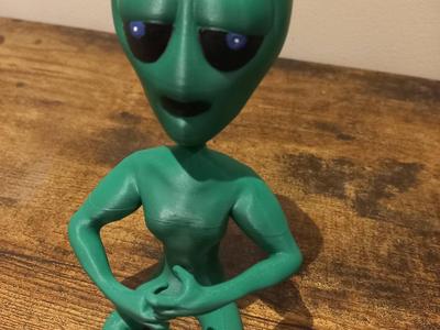 Alien pen holder