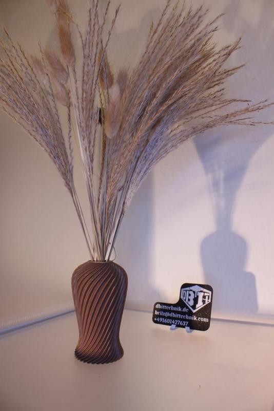 Wavy Umber Vase 