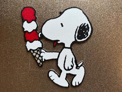 Snoopy mit Eiscreme