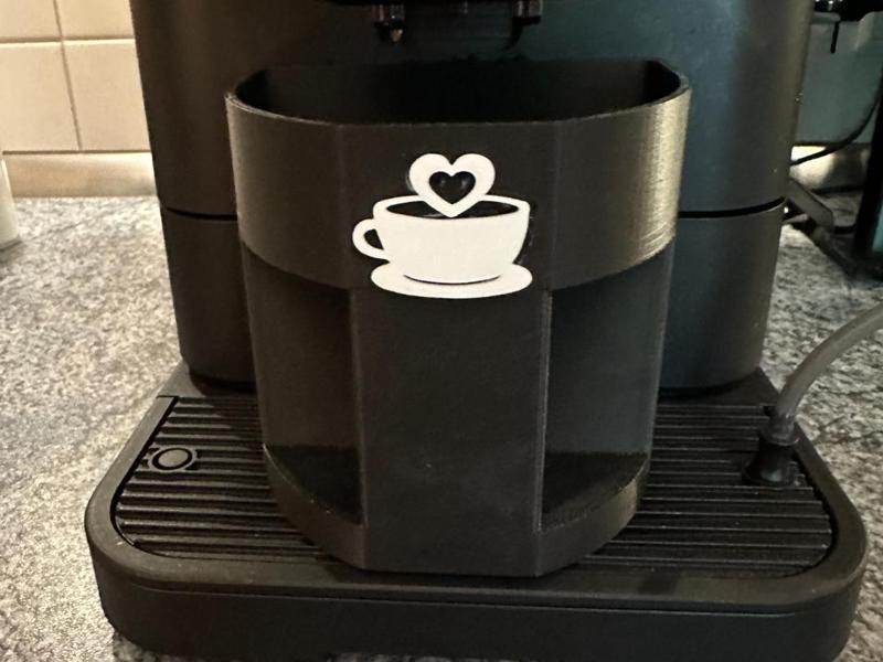 Coffee grounds container