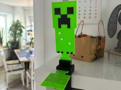 Screw-on Nerf Mount and Minecraft Creeper 