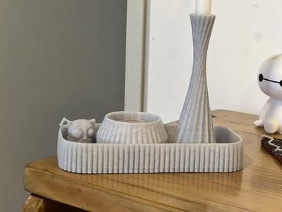 Minimalist and modern tray