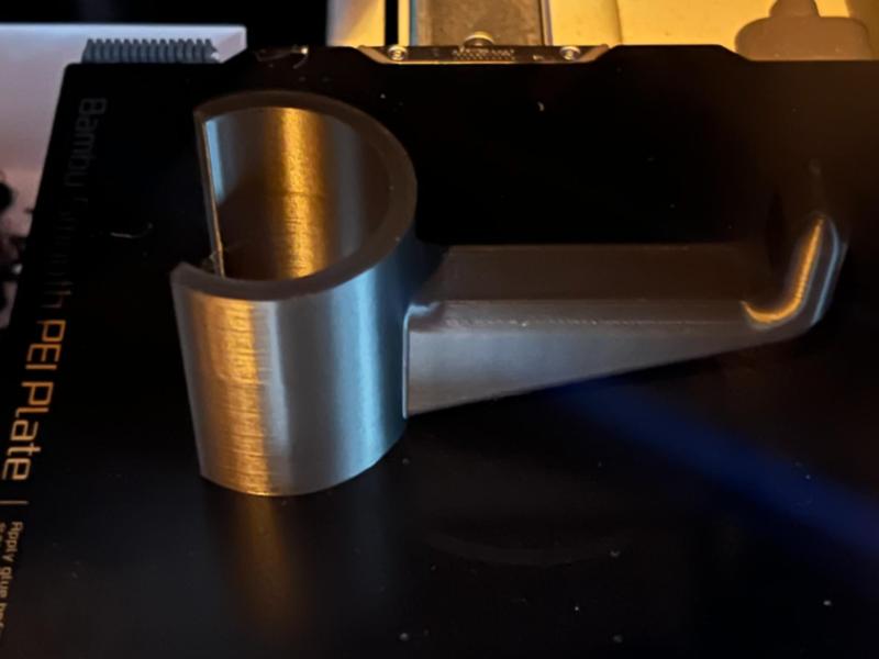 Cable holder for 40mm pipe