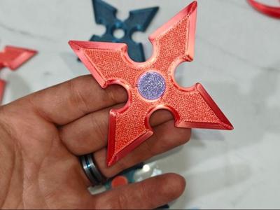 Small Throwing Star Fidget spinner