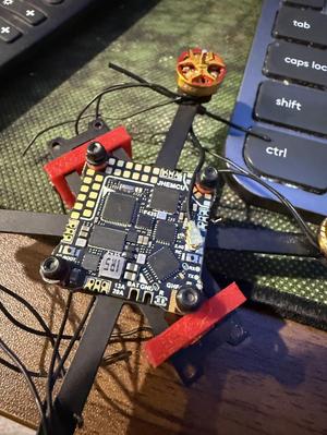 YMZFPV Lightning 2 Battery Holder - CNHL 2s 450mah