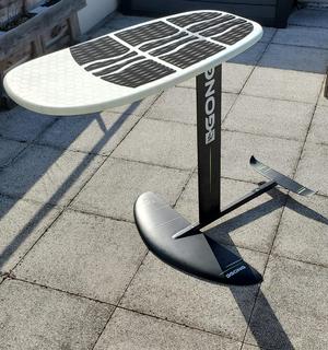 Pumping Foilboard