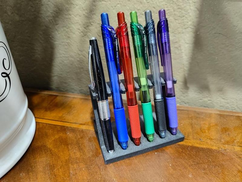 Simple Pen Stand