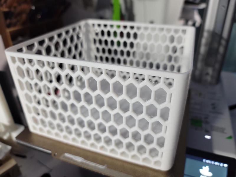 Large Honeycomb Box Can print on A1 mini