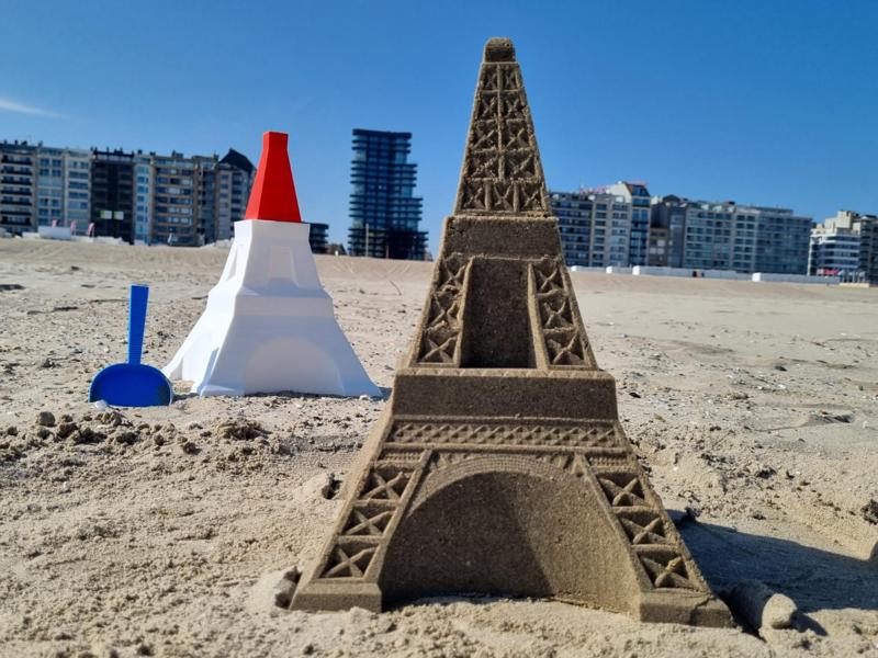 Eiffel Tower Sand Castle Mold