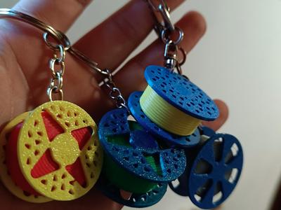 Filament spool keychain