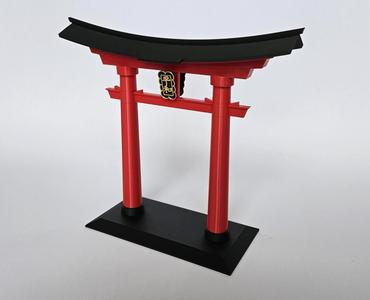 Shinto Shrine (Daiwa/Inari torii) Headphone stand