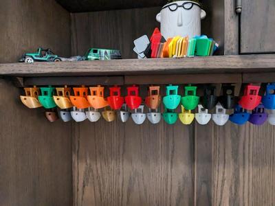 Under-cabinet Benchy Rack