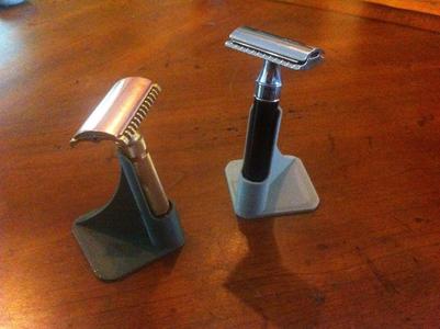 Razor Stand