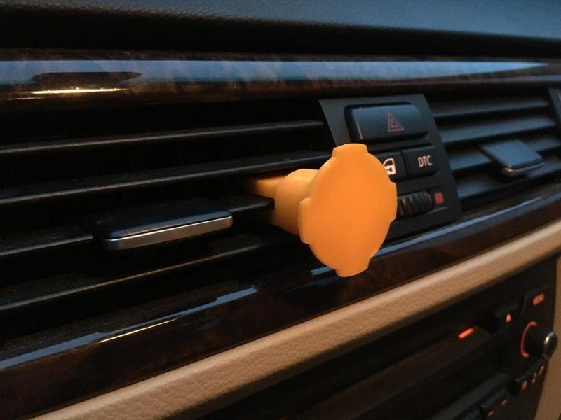 Quad Lock Car Vent Clip