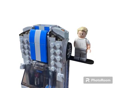 Lego Speed Champions Car Hanger - 8 Stud Chassis
