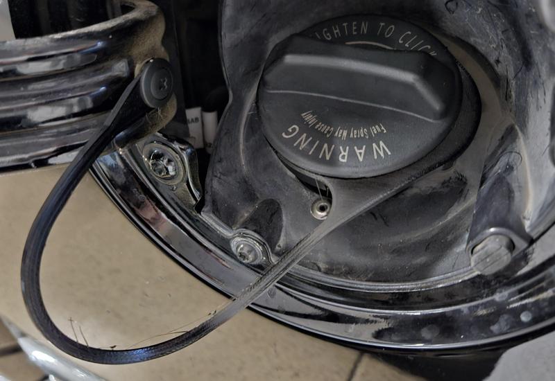 Duralast Tethered Fuel Cap 4837BT  tether