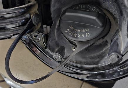 Duralast Tethered Fuel Cap 4837BT  tether