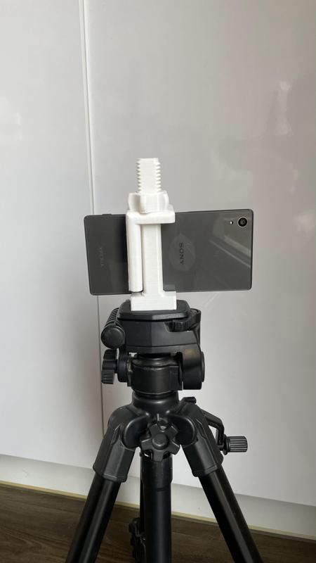 Smartphone tripod adapter