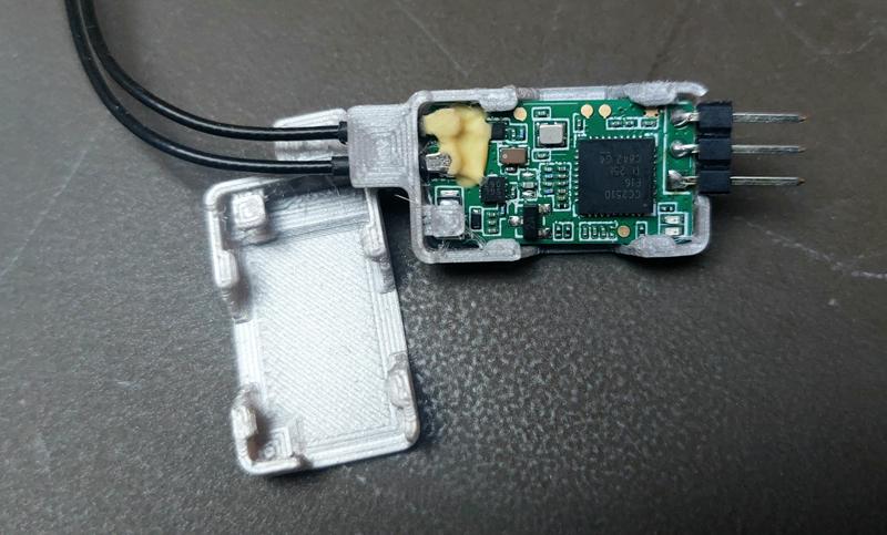 FrSky XM+ Holder with Antenna Strain Relief