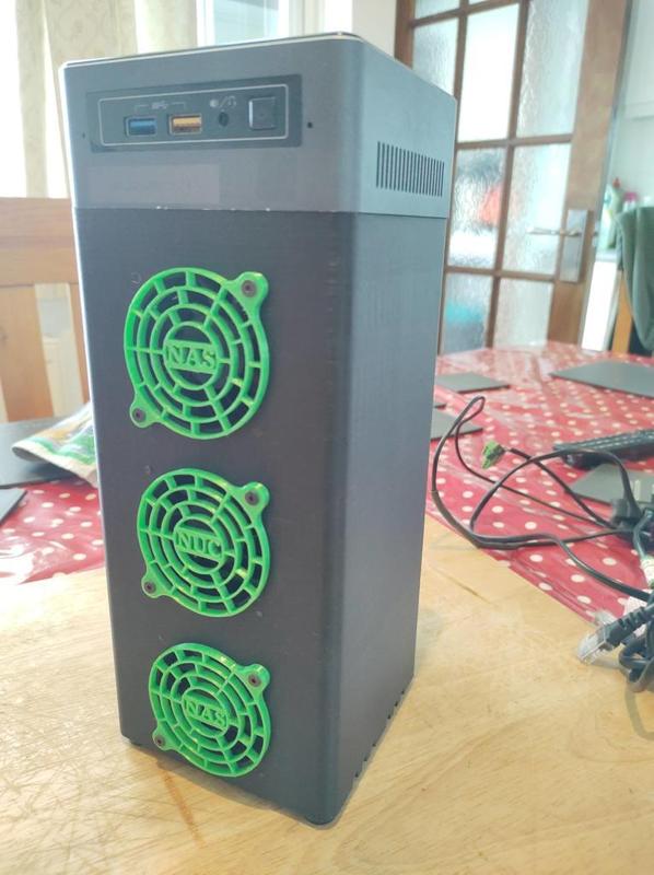 NUC NAS 