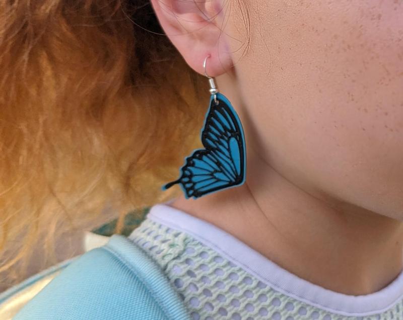 Butterfly wing earrings, easy color change with filament change, hole for post included, monarch