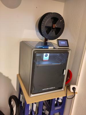 Roughly designed fillament spool holder for any cubic kobra S1 (300mm diameter/2.5kg)