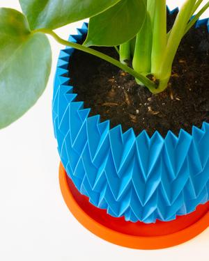 PLEATS Pot 001