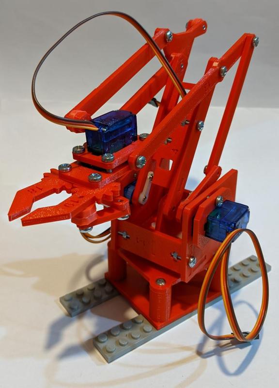 Robot arm controlled by a Raspberry Pi
