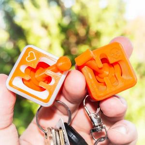Customizable Stickshift Keychain Fidget (Gyroscopic and Magnetic, .blend included) 