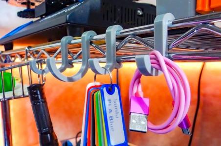 Snap-in Metal Rack Hanger