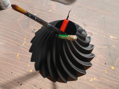 Vase - Twisted Skirt