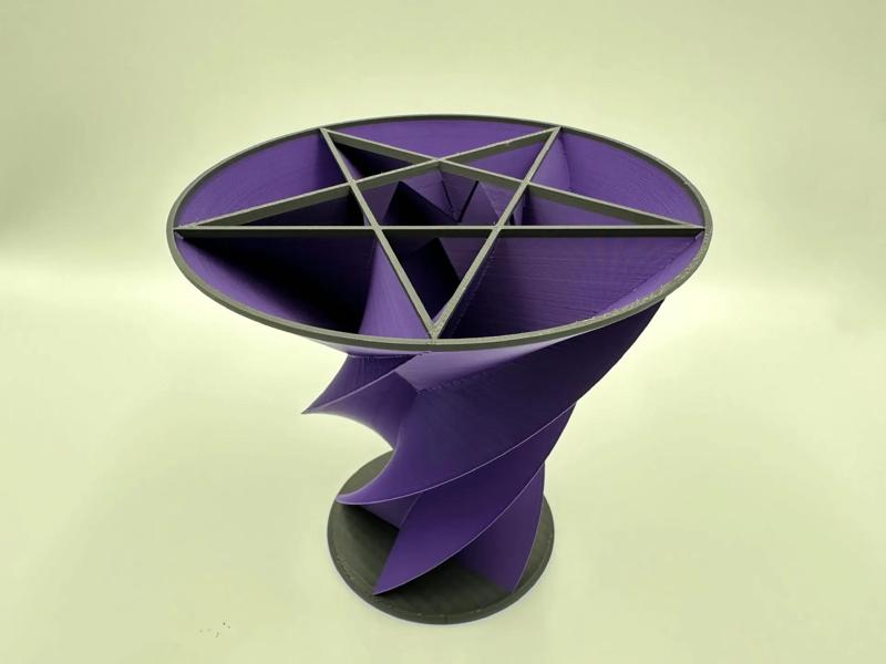 Twisted Pentacle Vase