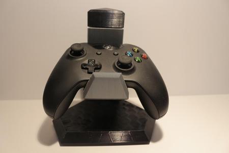 STACKABLE GAMING CONTROLLER STAND