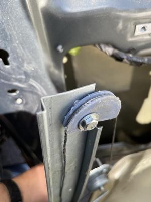 Window Regulator guide