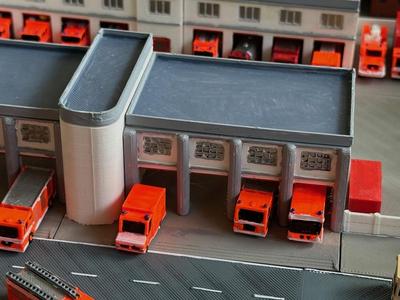 Fire station 2 (1of7) - Front engine hall (z-scale)