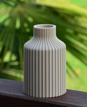 Erica | Modern Vase