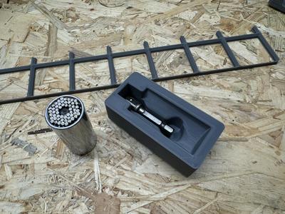 Gridfinity holder for Universal Socket wrench