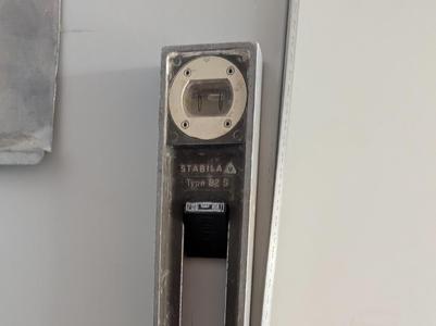 Magnetic Water Level Holder