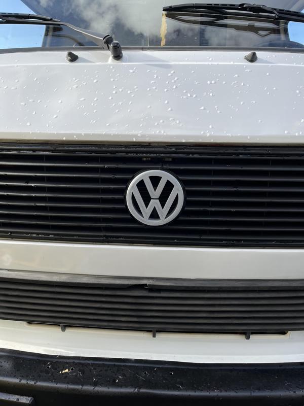VW Transporter T3 front emblem